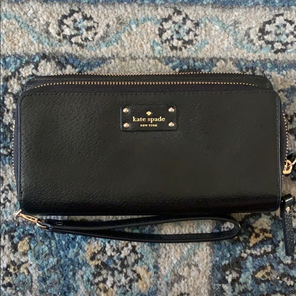 Kate Spade Anita Groove Wristlet Wallet